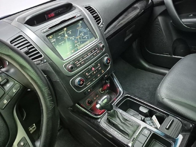 6051000498R10.jpg
