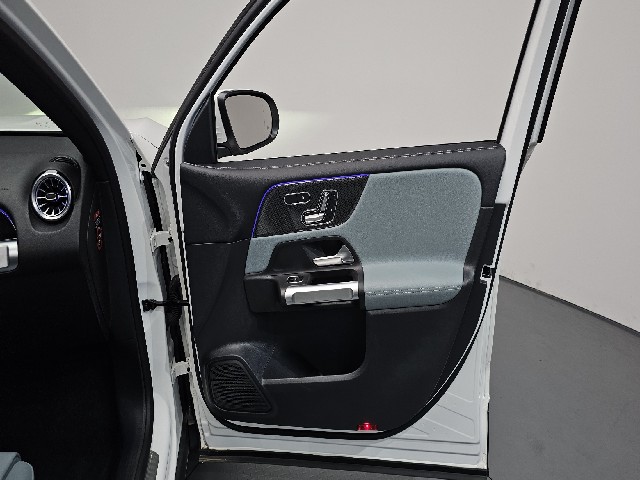fe5a2a30544e9a7c6630cf92575ab095.jpeg