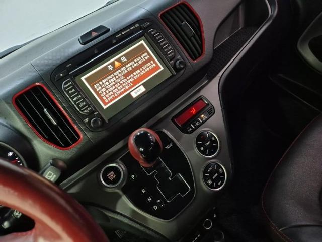 6051000698R10.jpg
