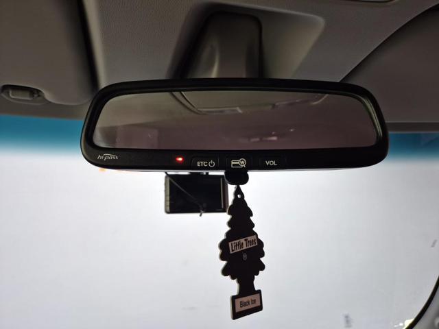 6051000698R15.jpg