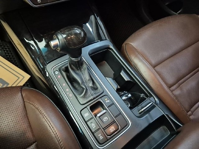 6101501114R8.jpg