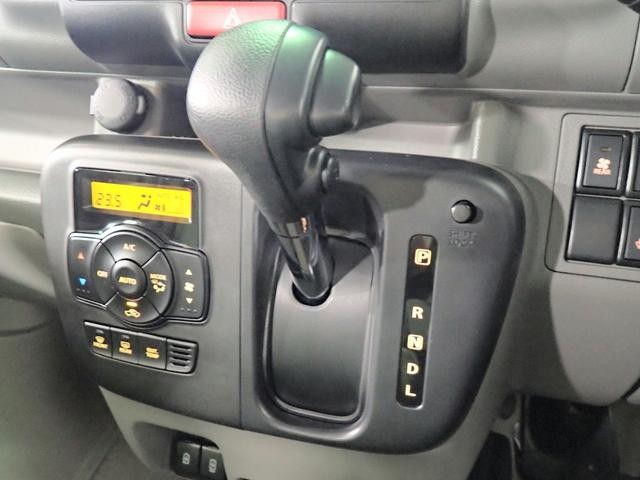 0201999A30261010W00914.jpg