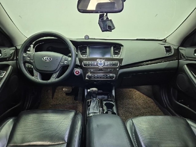 6101000082R7.jpg