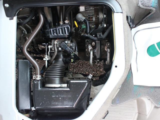 0520029A30260927W00819.jpg