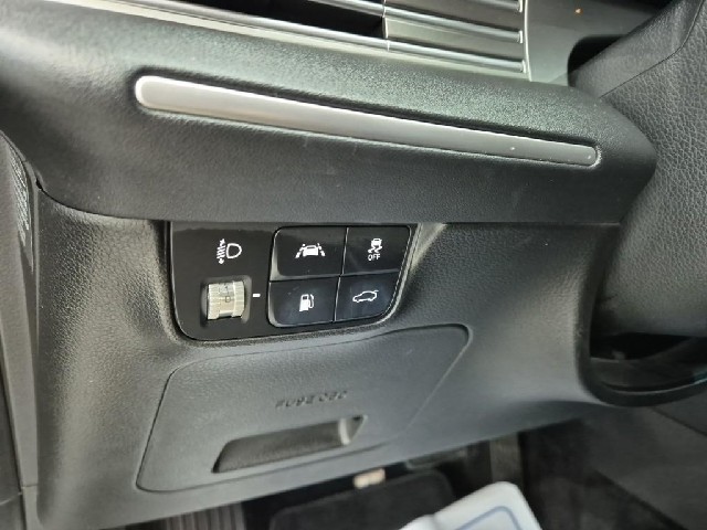 6101001414R17.jpg
