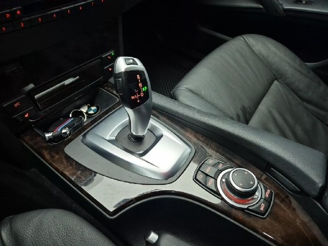 6101001627R8.jpg