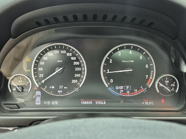 6101000945R6.jpg