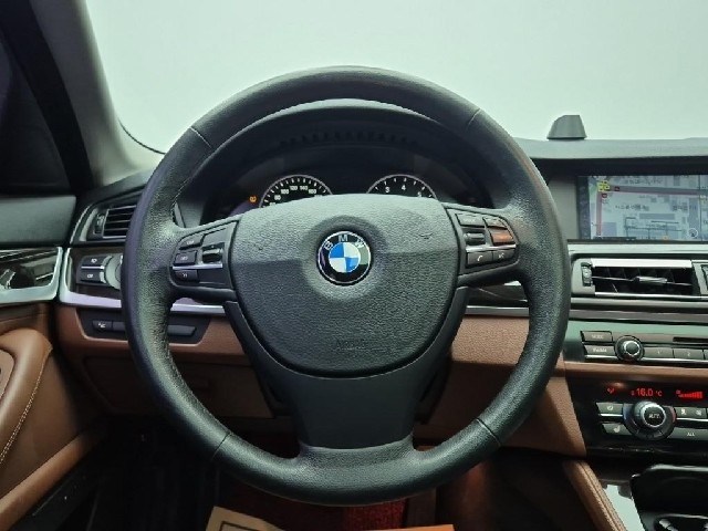 6101000945R9.jpg