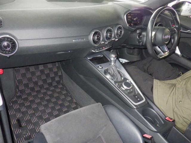 22004360_carP_l_15.jpg