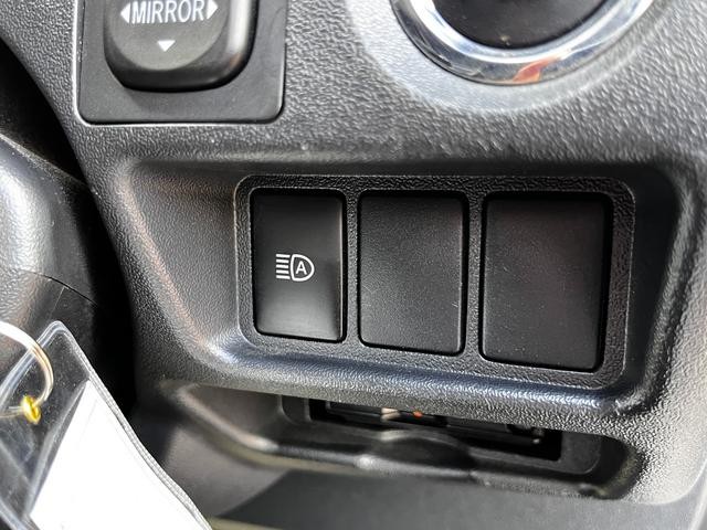 0500199A30261017W00217.jpg