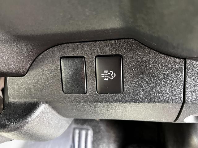 0500199A30261017W00218.jpg