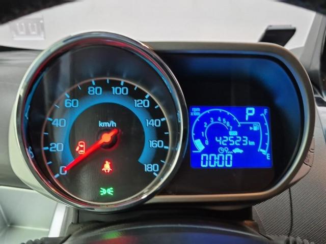 6031000657R6.jpg