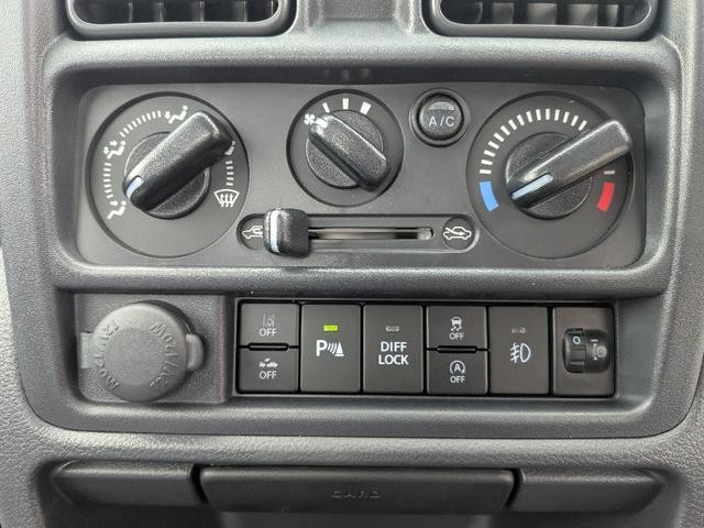 0403498A30260713W00214.jpg