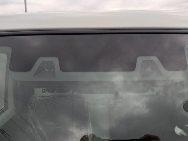 0403498A30260713W00218.jpg