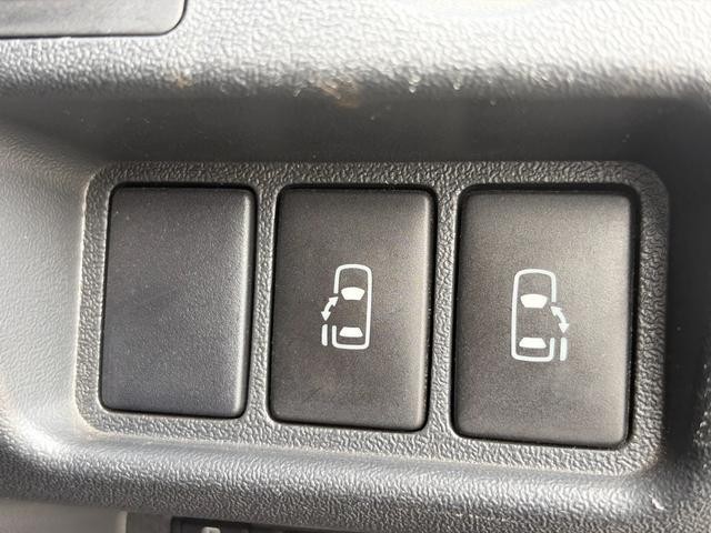 0209499A30260919W00115.jpg