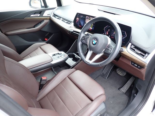 52acb95ce93bf8199cff10e040a2068c.jpg
