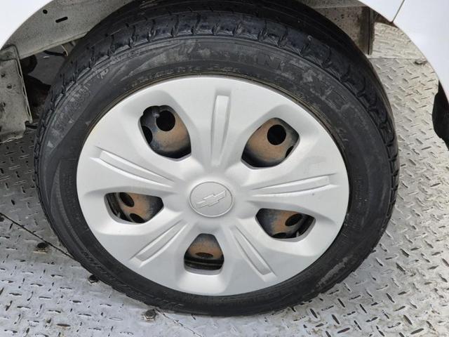 5121502074R16.jpg