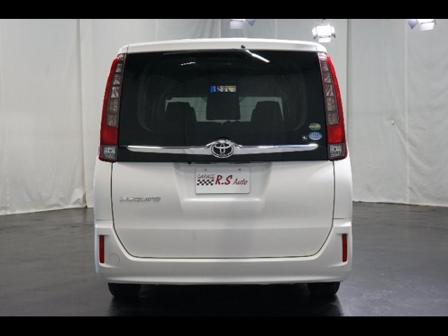194dfab92d8a67655bf97bc5dca35457.jpg