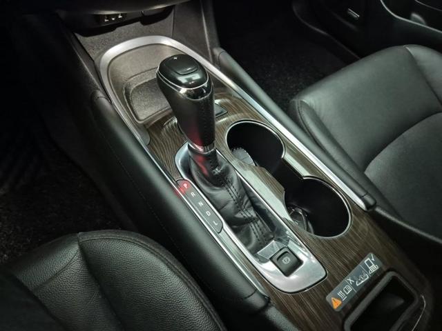 6041001715R8.jpg