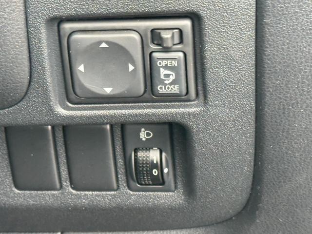 0403606A30260715W00114.jpg
