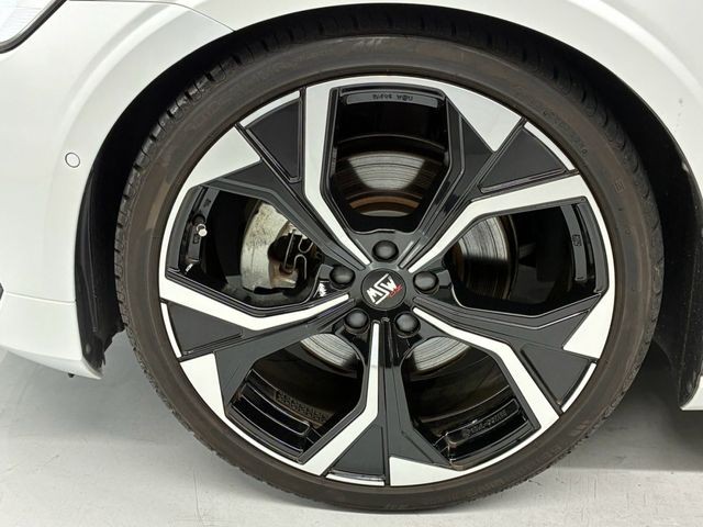 80ce8001cd104de4727bd30119fd778c.jpg
