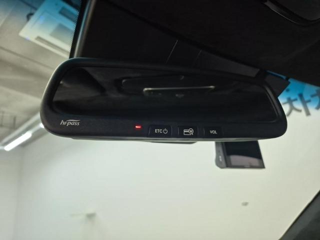 6041500672R18.jpg