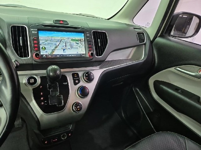 6071000340R10.jpg