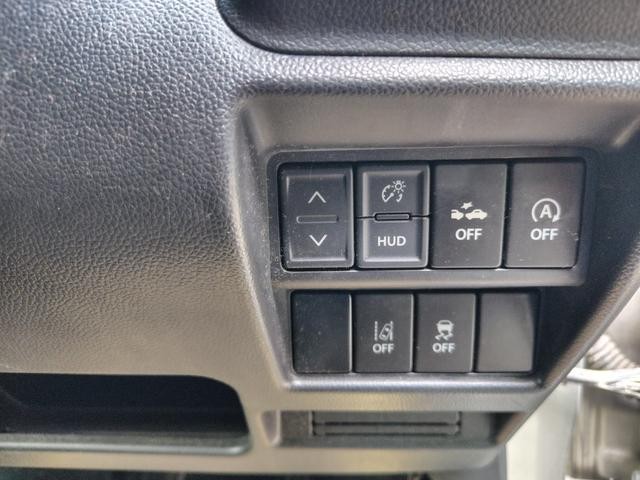 1101595A30261015W00119.jpg