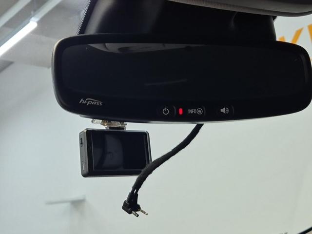 6011500817R17.jpg
