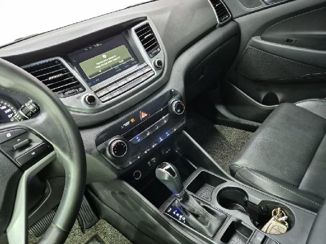 6091000075R10.jpg