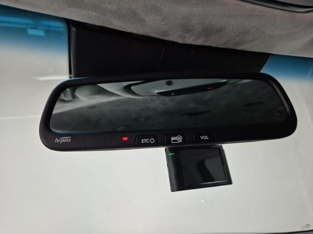 5121000594R17.jpg