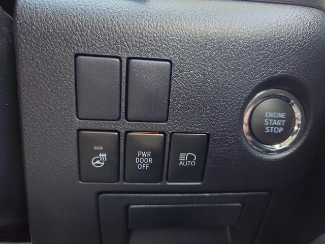 0800007A30260723W00219.jpg