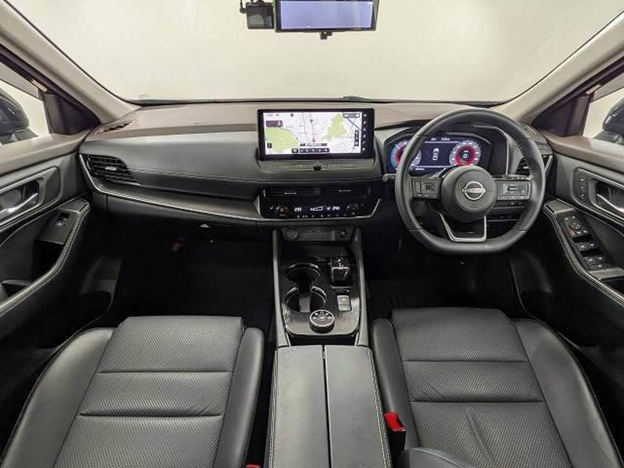 2022 Nissan Xtrail, photo 2 of 3