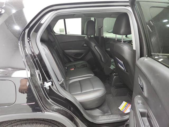 lotterental_21231454_qc648_6.jpg