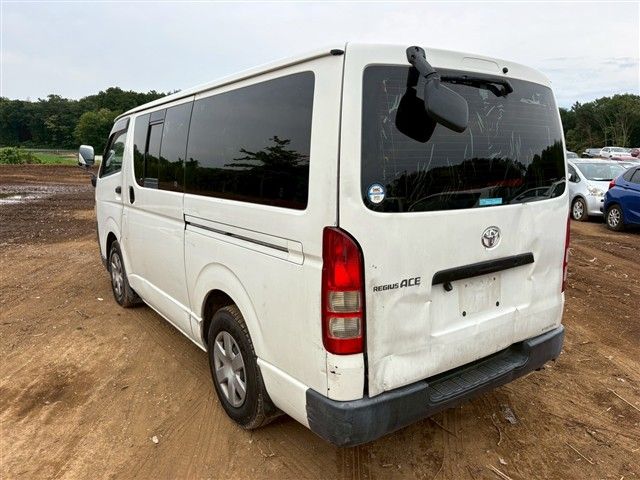 05.jpg