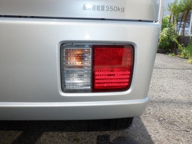 0208004A30260805W00215.jpg