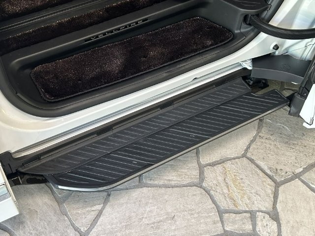 13f9f0735698af8e7a4830d1ec8f8624.jpg