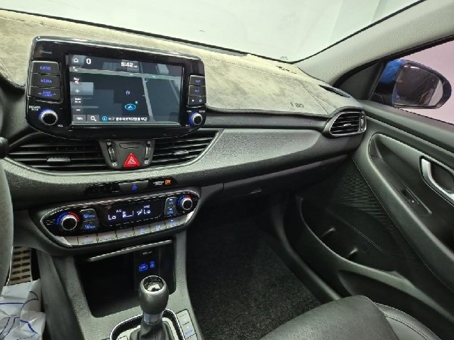 6081500976R10.jpg