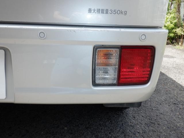 0208004A30260818W00215.jpg