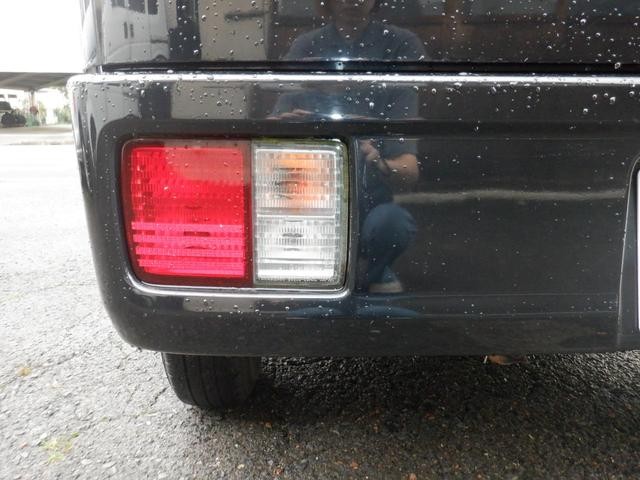 0208004A30260909W00114.jpg