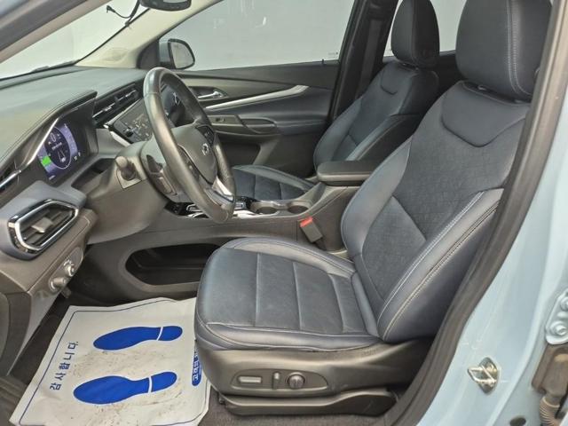 6051500812R11.jpg