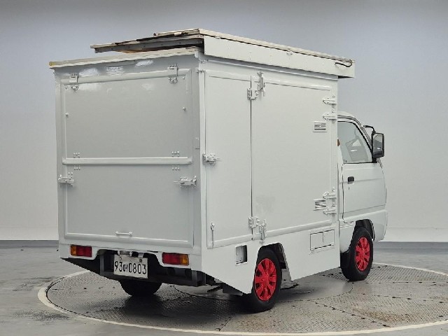 6081500992R3.jpg