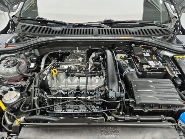 6081501688R5.jpg