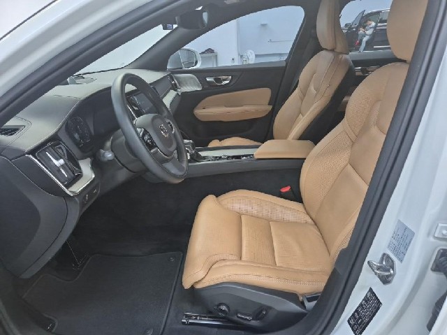6051500286R11.jpg