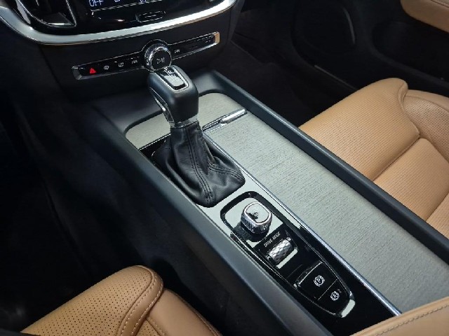 6051500286R8.jpg