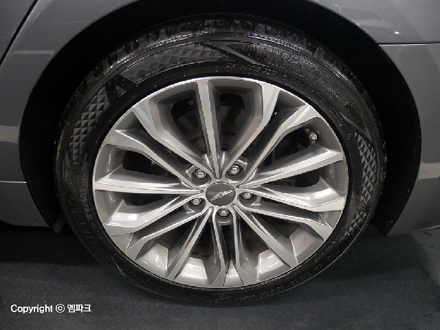 6091500121R18.jpg