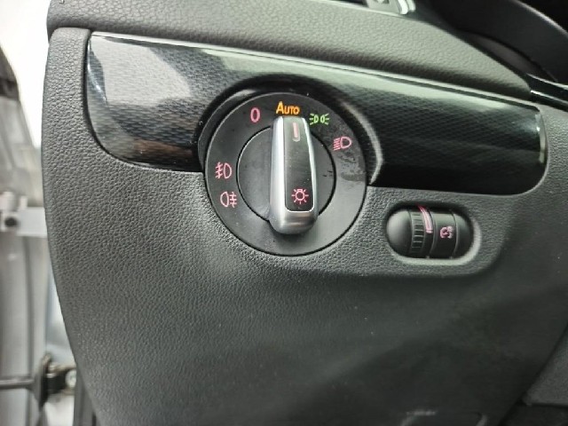 6081001531R18.jpg