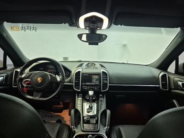 6051500998R7.jpg