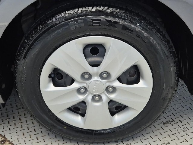6081501636R19.jpg