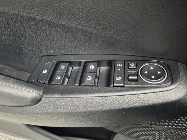 6041000956R18.jpg